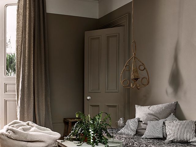 beige door painted